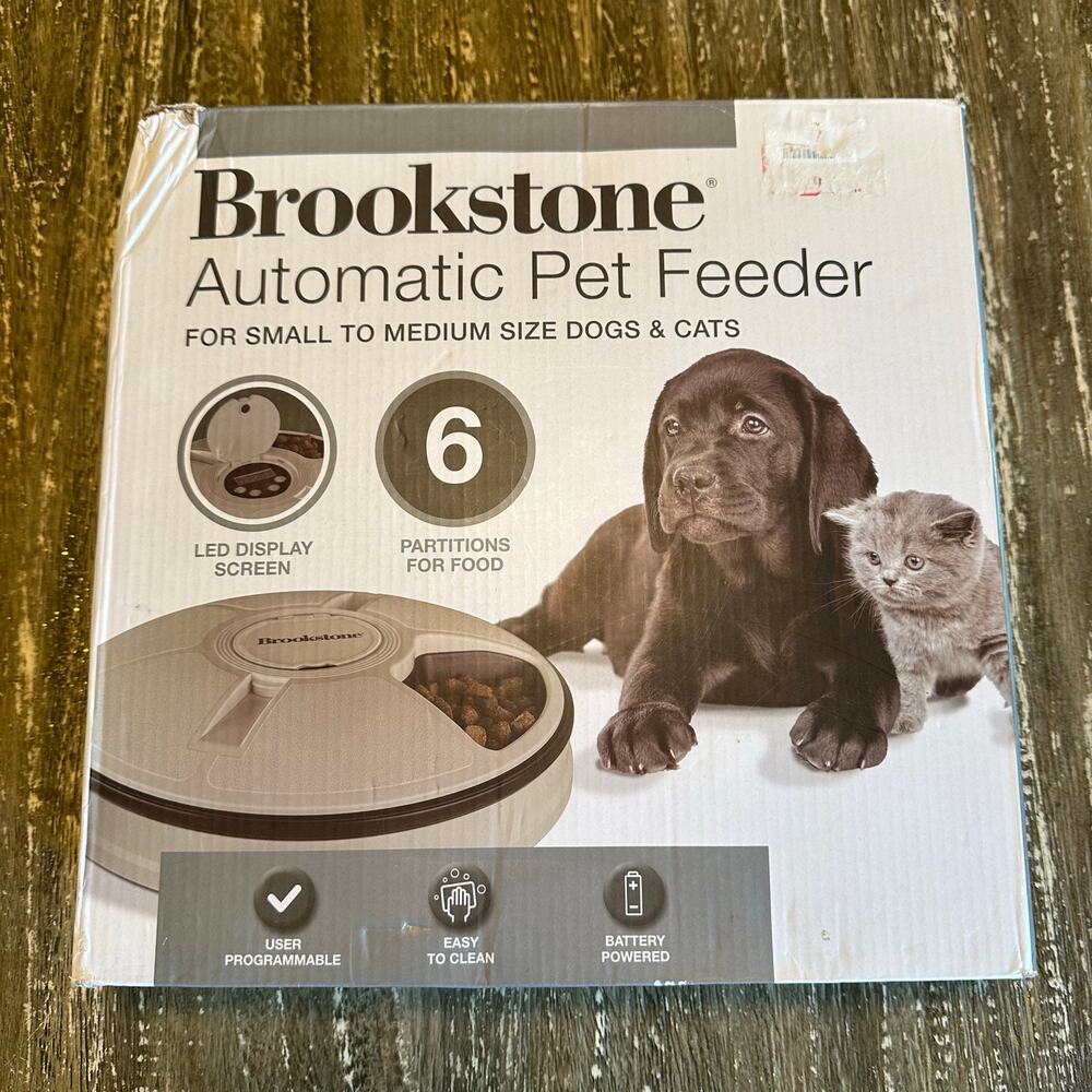 Brookstone Automatic Pet Feeder 6 Partition Battery Powered Small to Medium Dogs